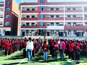 香口乡中心小学 黄龙山脚下的 市级窗口示范学校